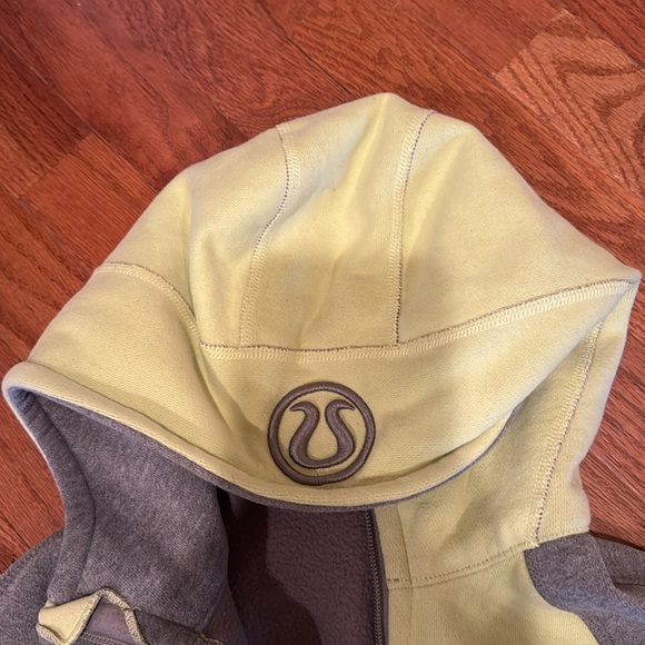 Jacket - Picture 4 of 4